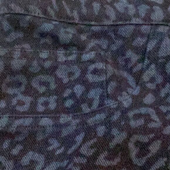 Spanx Leopard Print Look At Me Now Denim Leggings Blue Women’s Size M - Picture 14 of 14